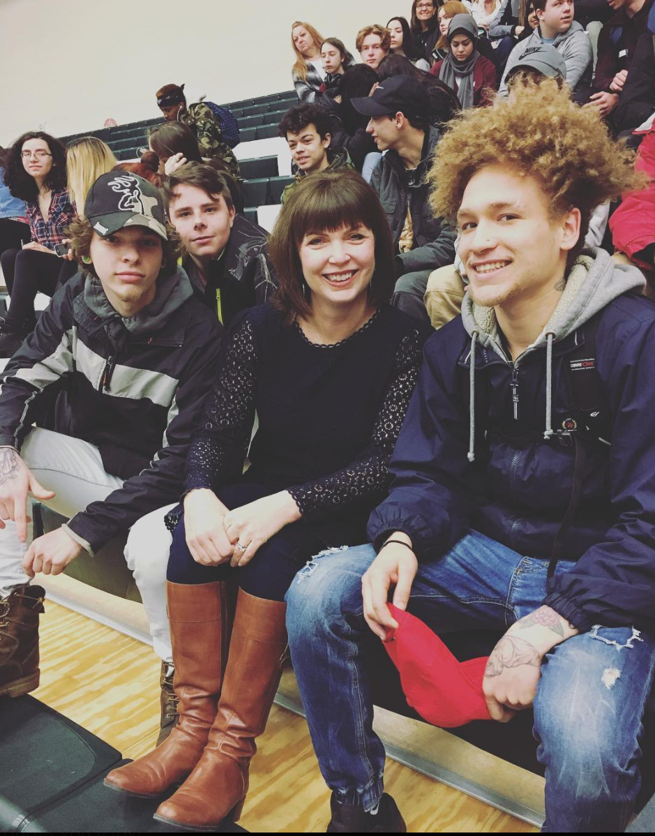 DFDE959F-B2BE-4F19-A7F7-DE157FF6A3E5